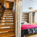 Hébergement de vacances Mustalampi 2 Kurkiaura By Interhome Ruka